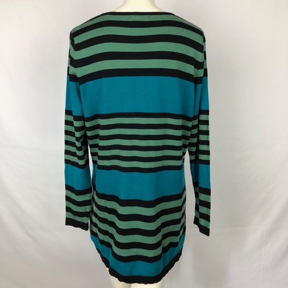 PBJ Sport Long Button Down Knit Blouse - Picture 3 of 8